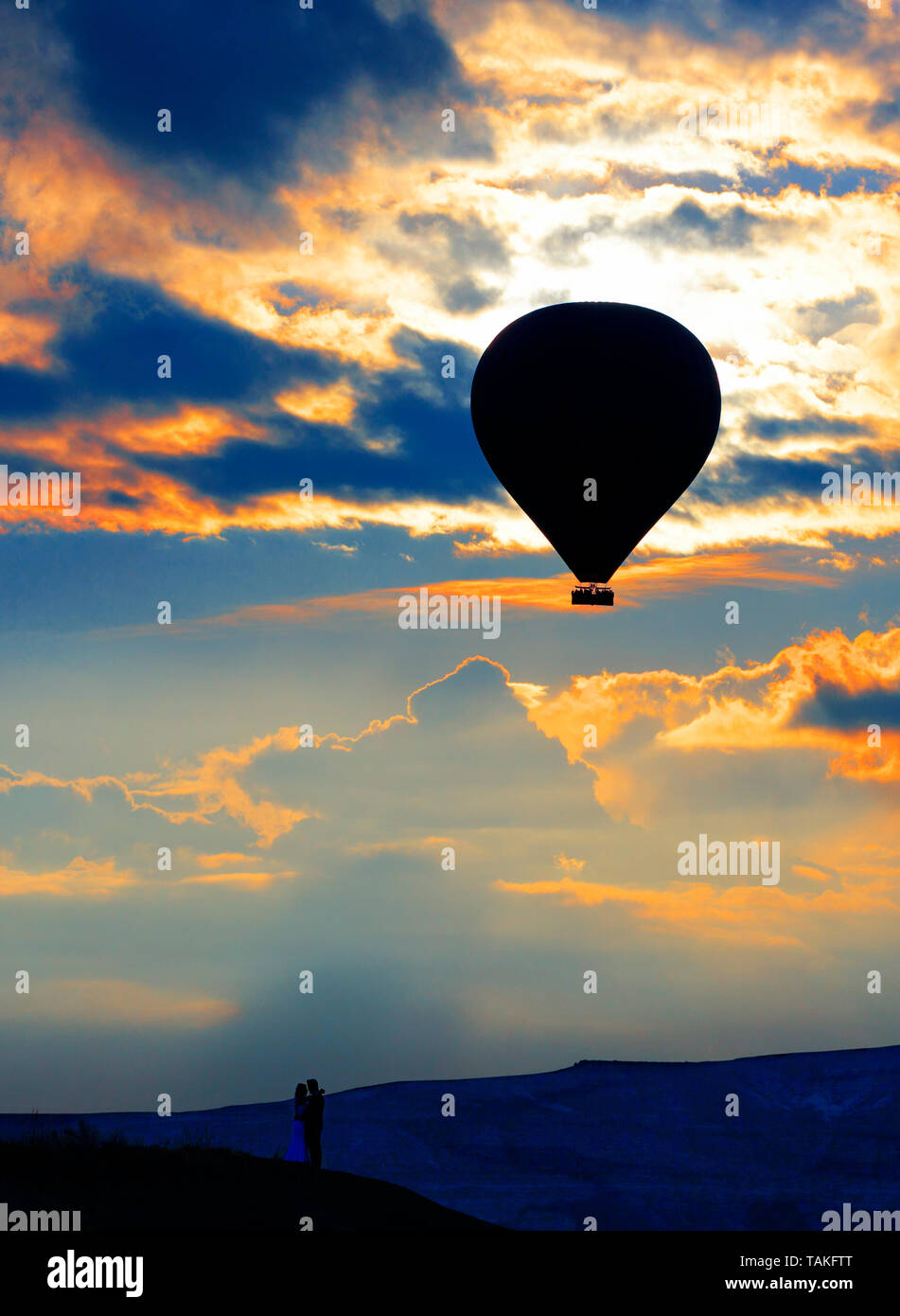 Love Hot Air Balloon Against Sky With Clouds Banque D Image Et Photos Alamy