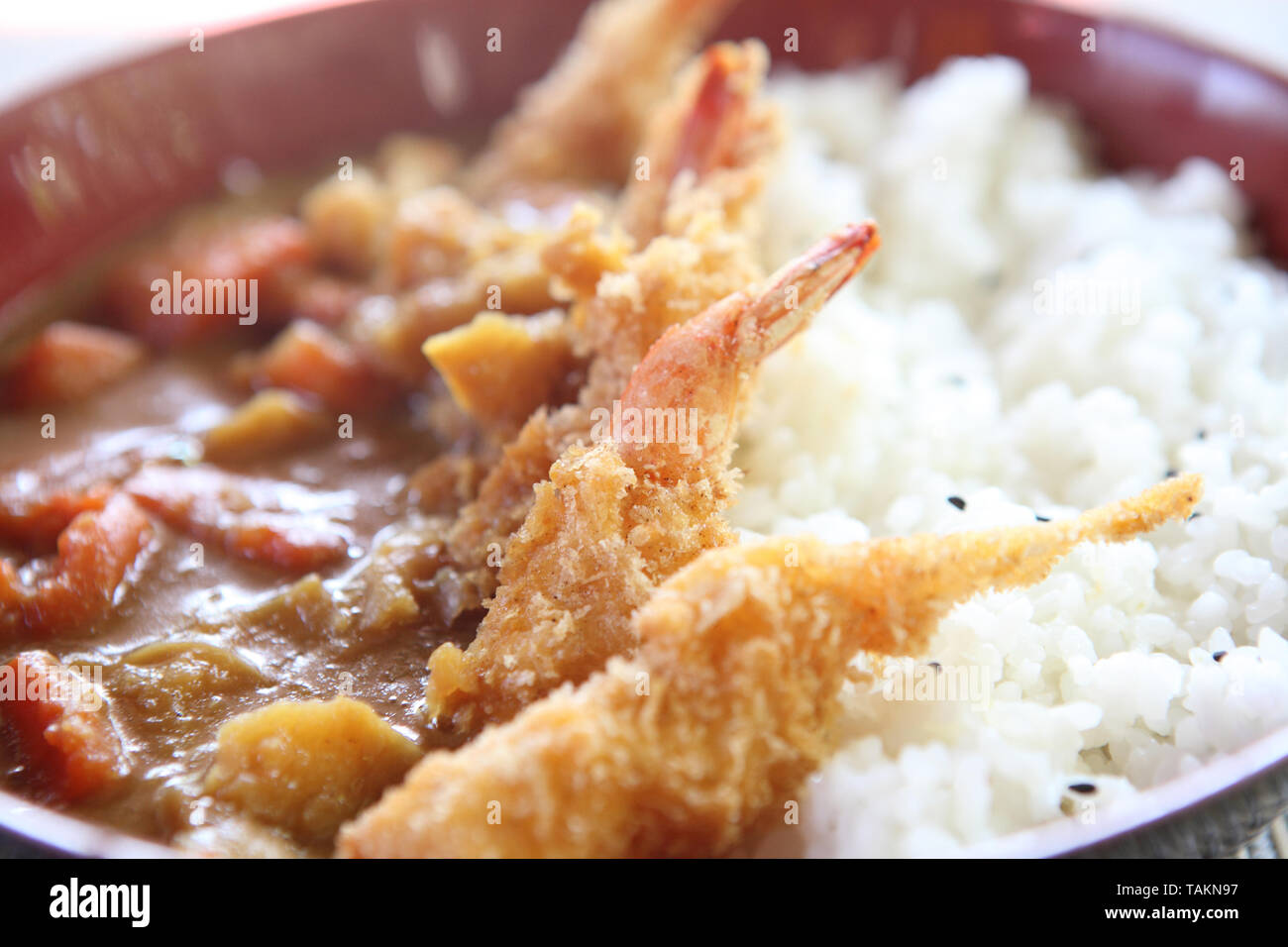 Crevettes frites avec du riz au curry Banque D'Images