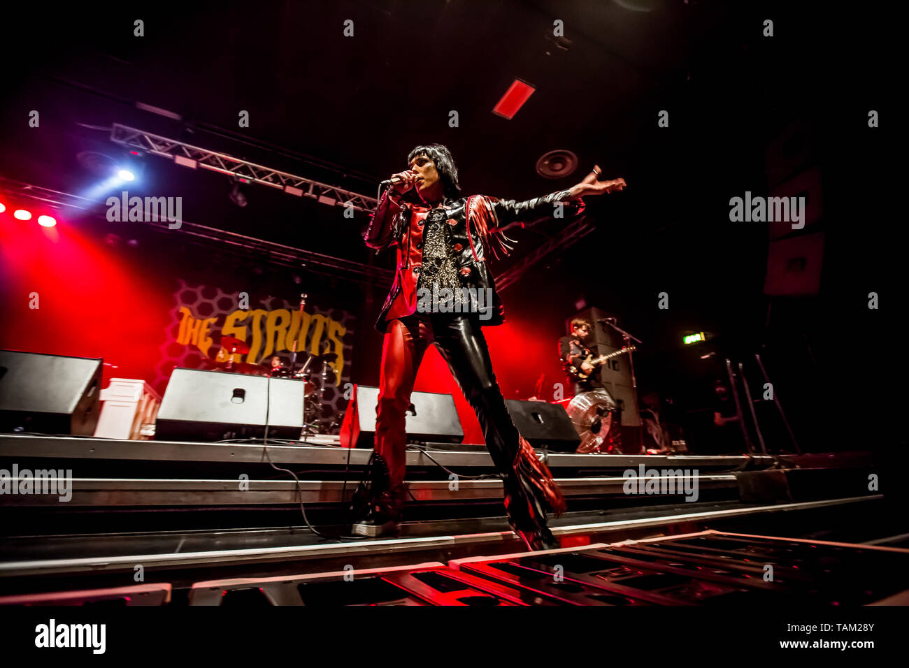 Nonantola, Italie. 25 mai, 2019. Les béquilles sont un groupe de rock anglais composé de Luc Spiller (chant), Adam Slack (guitare), Jed Elliott (basse) et Gethin Davies (batterie). En quelques années, les béquilles ont été heureusement accueilli par les plus grandes icônes du rock-and-roll. En plus d'être la première partie de groupes tels que les Rolling Stones, les Who et Guns 'N' Roses, les béquilles ont été choisis par Mötley Crüe comme supporteur de leurs derniers concerts. Credit : Luigi Rizzo/Pacific Press/Alamy Live News Banque D'Images