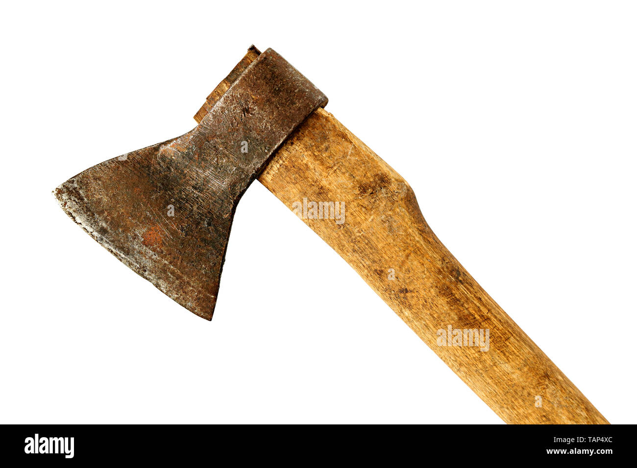 Ancienne hache avec un manche en bois close-up, isolé sur fond blanc Photo  Stock - Alamy