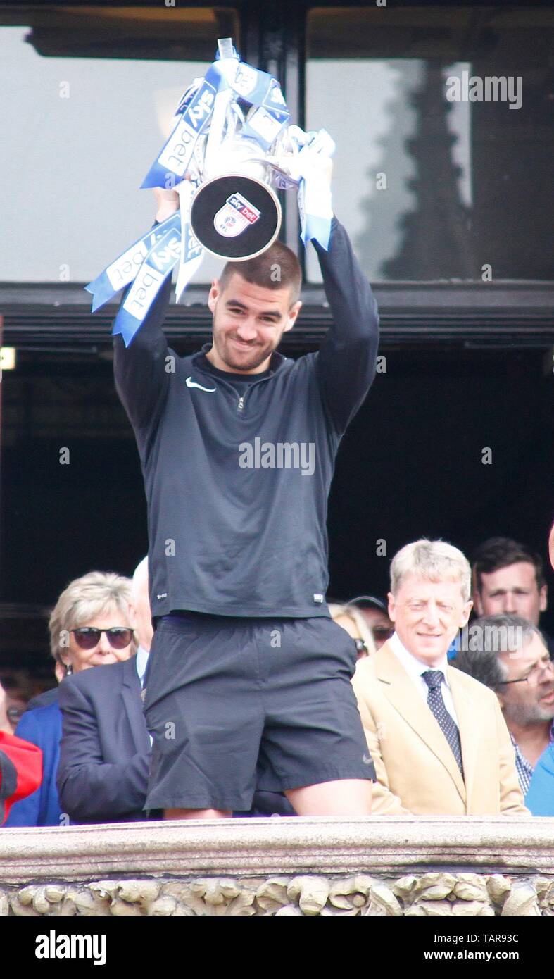 Wirral,UK 27 mai 2019 Tranmere Rovers retour aux célébrations à Birkenhead mairie pour célébrer la promotion des équipes de ligue 1 Ian crédit Fairbrother/Alamy Stock Photos Banque D'Images