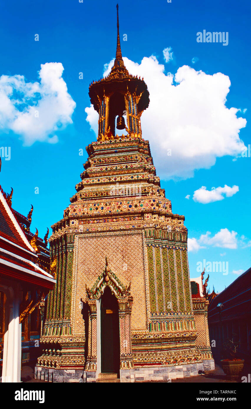 Beffroi, Temple du Bouddha Émeraude, Bangkok, Thaïlande Banque D'Images