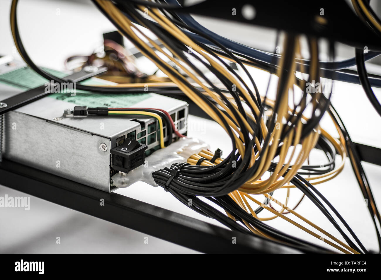 Alimentation pour GPU serveur Cryptocurrency Mining Rig Photo Stock - Alamy