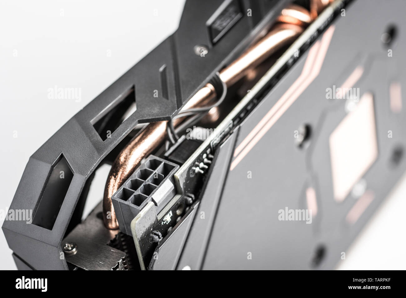 Jeux sur PC Carte graphique GPU avec connecteurs d'alimentation 8 broches  Photo Stock - Alamy