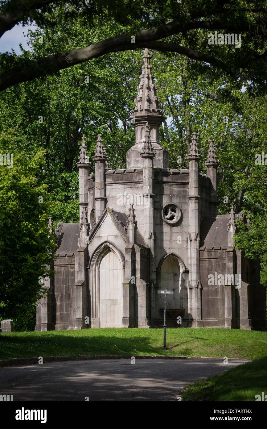 Le cimetière historique de Vert-bois est situé dans le quartier de Park Slope, Brooklyn, New York, USA. Le cimetière est un National Historic Landmark. Banque D'Images