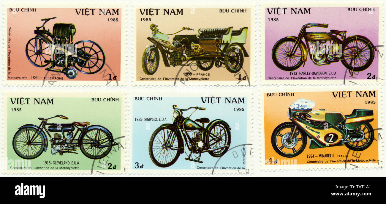 Les timbres historiques du Viêt Nam, Historische Briefmarken aus Vietnam,1985, internationale Entwicklungsgeschichte des Motorrades, recto, Cleveland, Harley-Davidson, Minarelli Banque D'Images