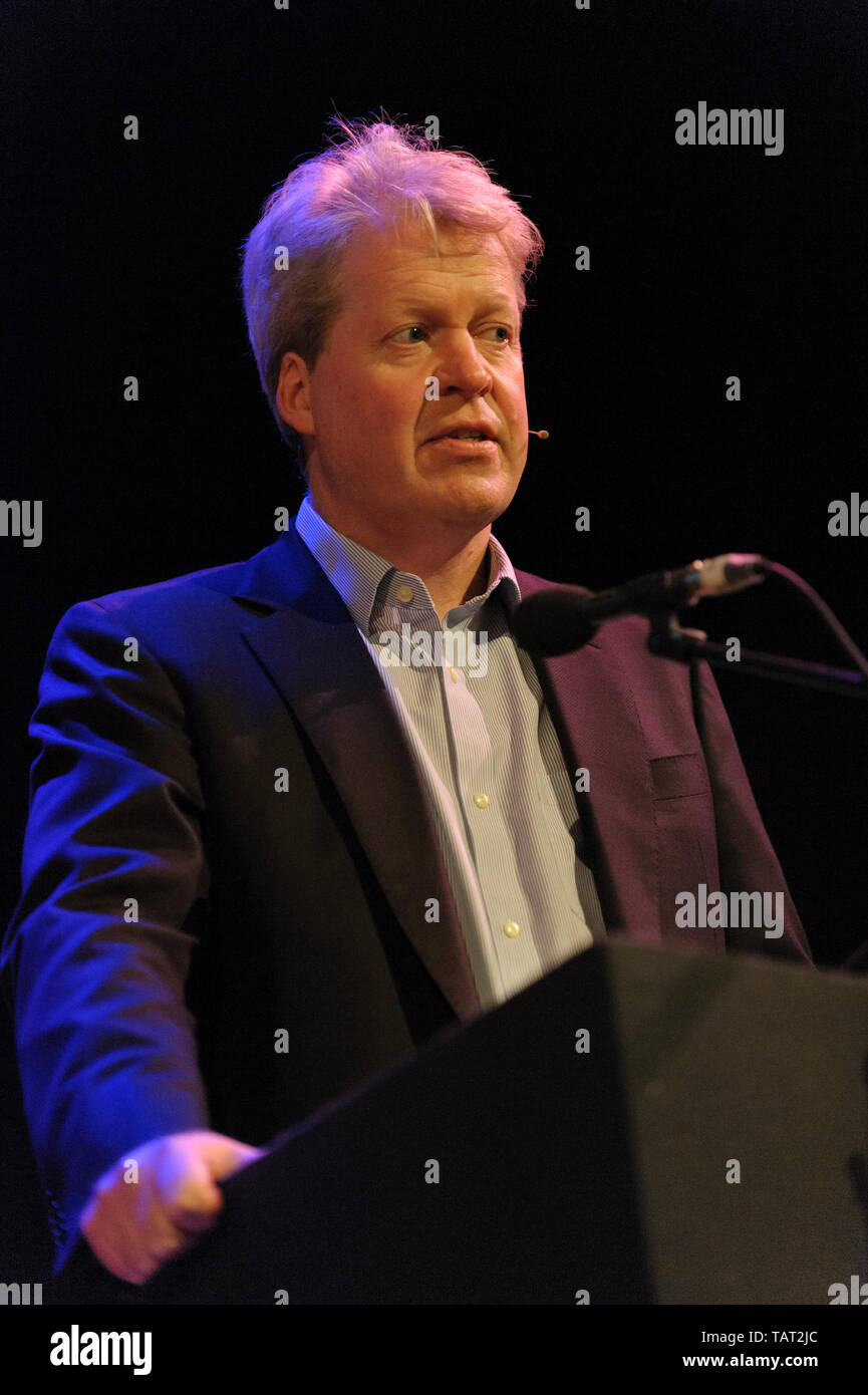 Earl Charles Spencer à la Cheltenham Literature Festival, le 9 octobre 2014 Banque D'Images