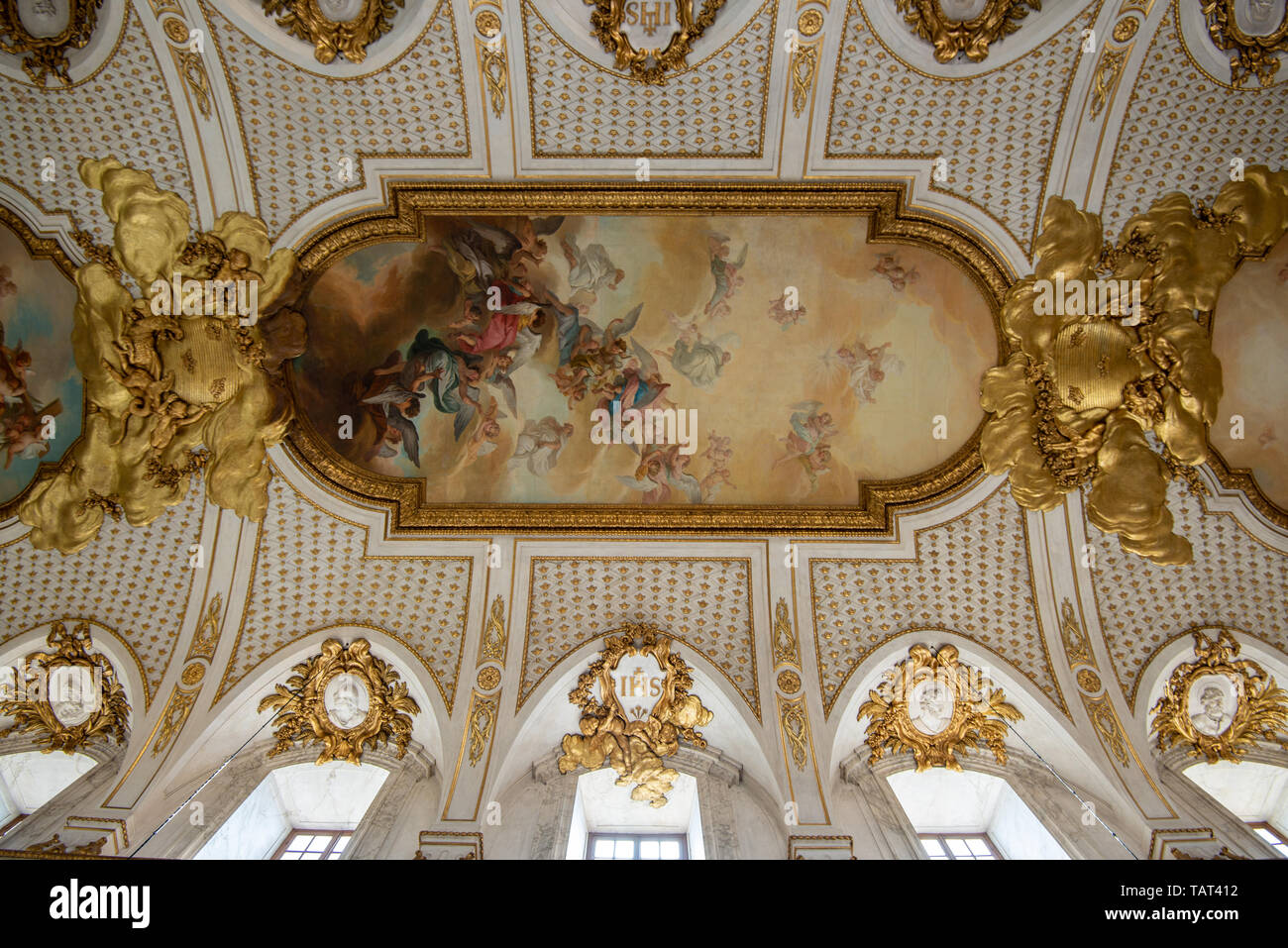 Palais Des Grands Maitres Banque D Image Et Photos Alamy Palais Des Grands Maitres Banque D Image Et Photos Alamy