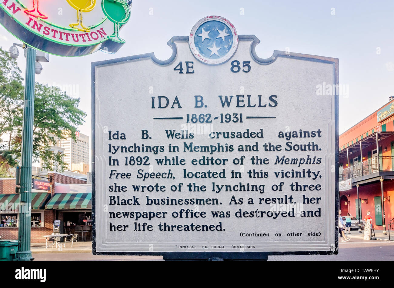 Journaliste et militant des droits civils Ida B. Wells est commémoré par une plaque historique, le 12 septembre 2015, à Memphis, Tennessee. Banque D'Images