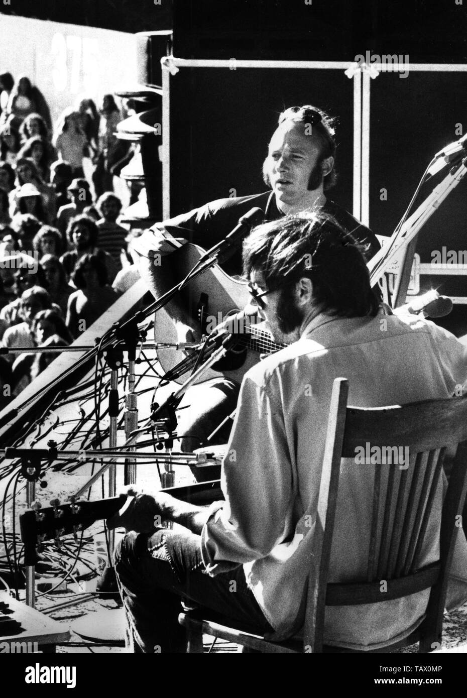 Oakland, CA, le stade d'Oakland, États-Unis - 1974, (Photo Gijsbert Hanekroot) *** légende locale *** Crosby, Stills, Nash & Young Banque D'Images