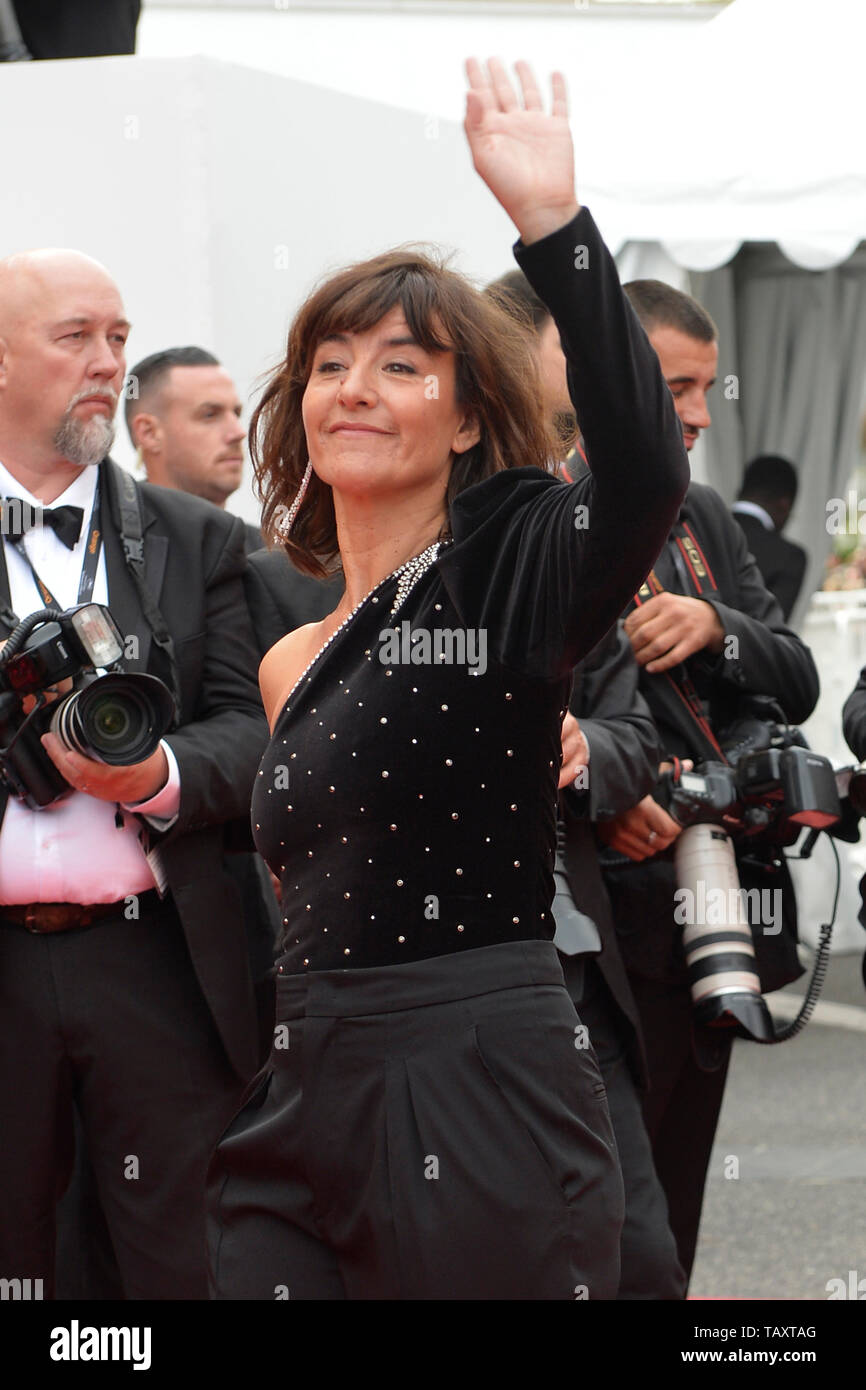 72e édition du Festival du Film de Cannes : Romane Bohringer. Des stars en montant les marches avant la cérémonie d'ouverture et l'examen préalable du t Banque D'Images
