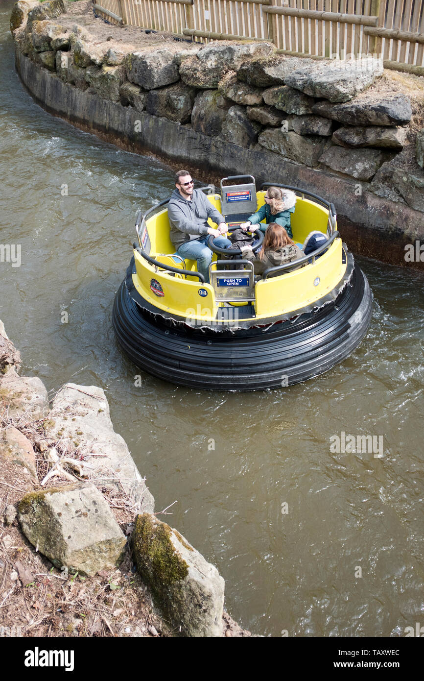 dh Congo River Rapids ALTON TOWERS PARK STAFFORDSHIRE gens du Royaume-Uni attractions Banque D'Images