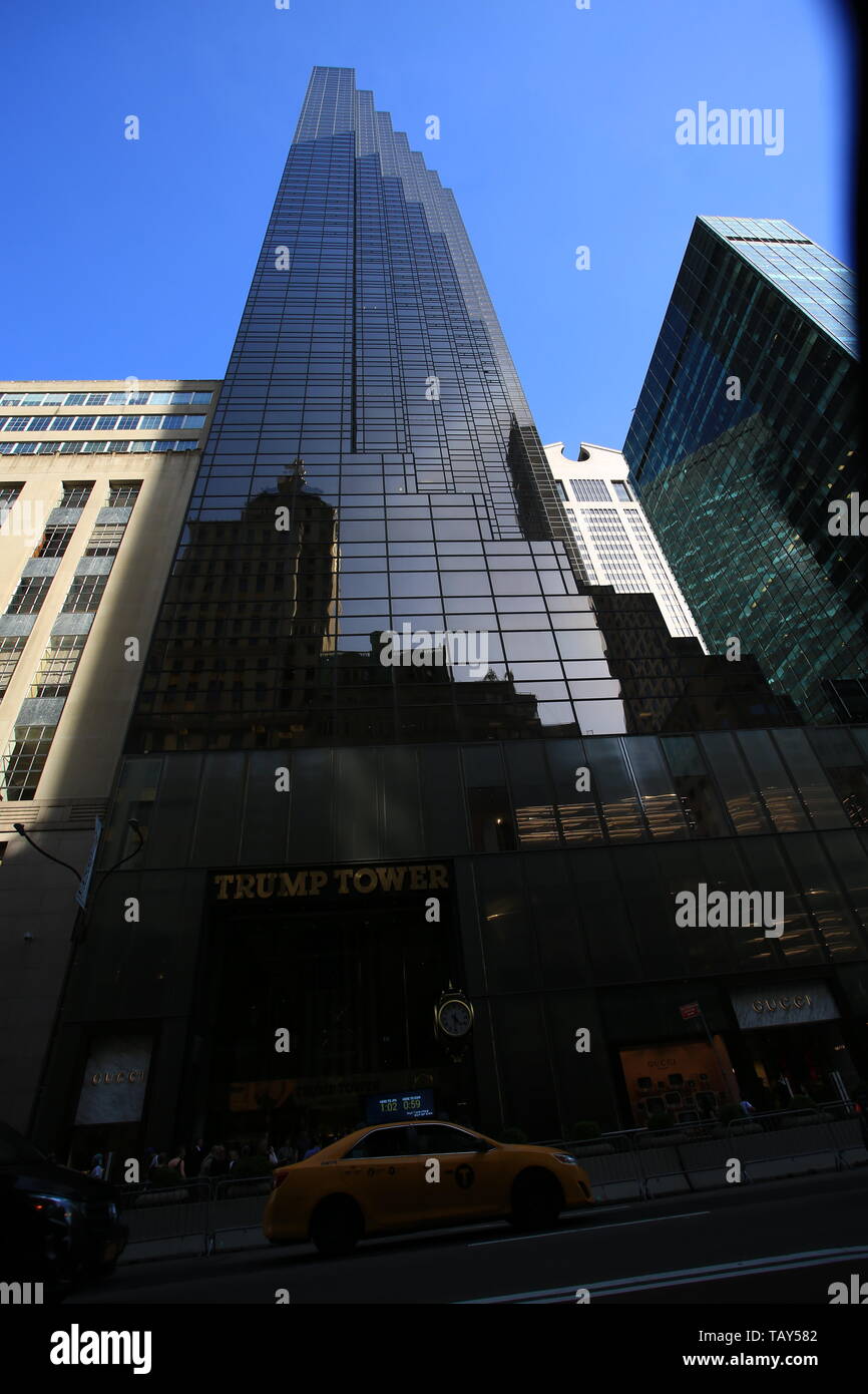 Trump Tower façade. Trump Tower est le siège de l'équipe de Donald Trump Banque D'Images