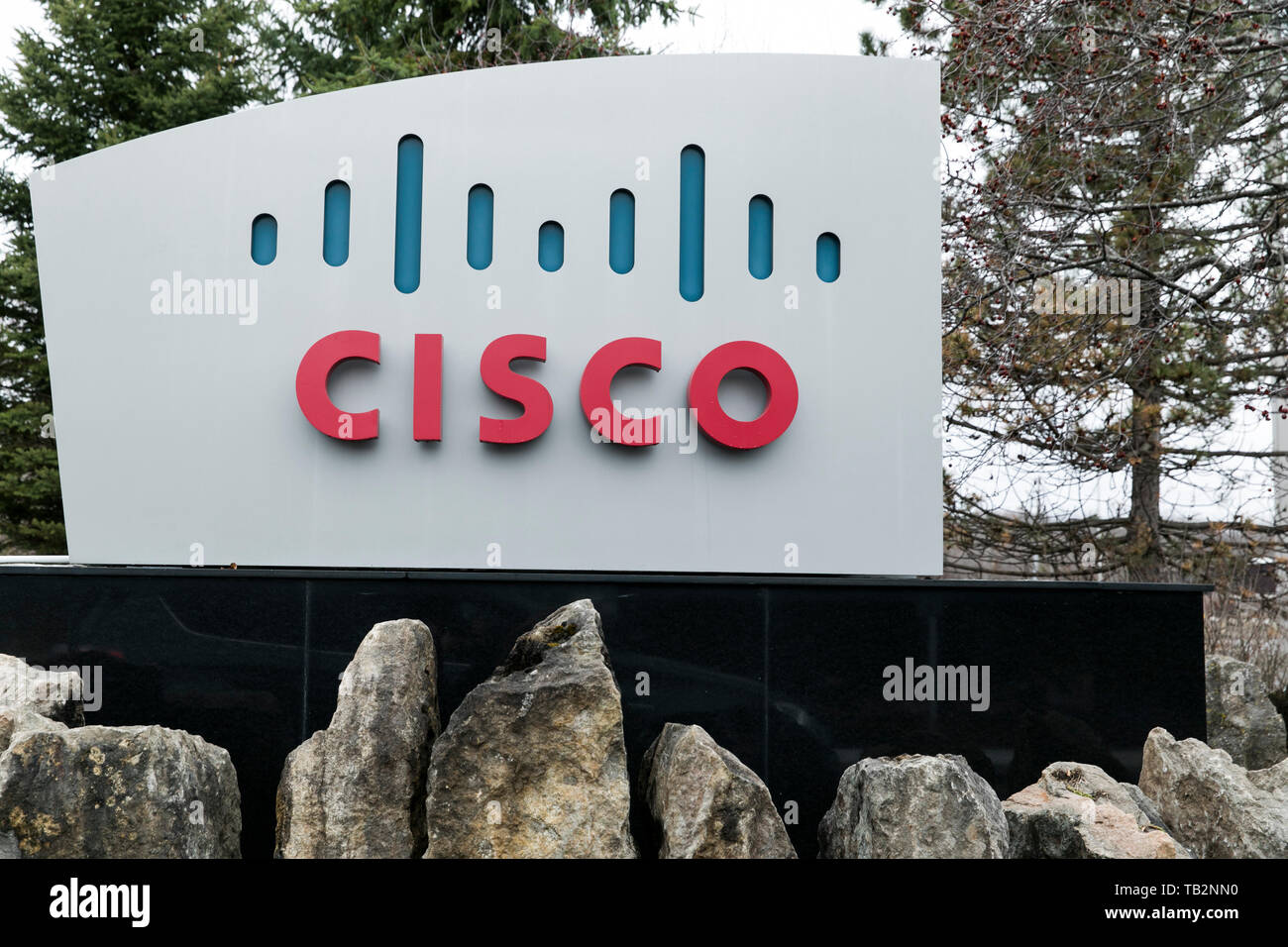 Un logo affiche à l'extérieur d'un établissement occupé par Cisco Systems, Inc., à Ottawa, Ontario, Canada, le 20 avril 2019. Banque D'Images