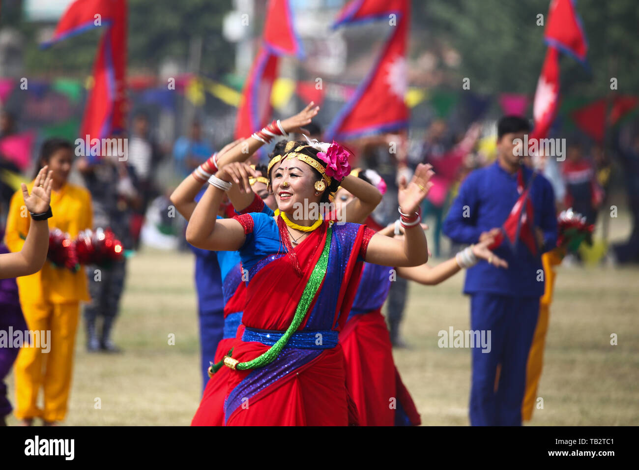 Artistes népalais sont vus au cours de la scène de la fête de la République. L'Assemblée constituante du NÉPAL Le Népal a déclaré une république le 29 mai 2008, se terminant le deux-et-demi-siècle d'une monarchie. Banque D'Images