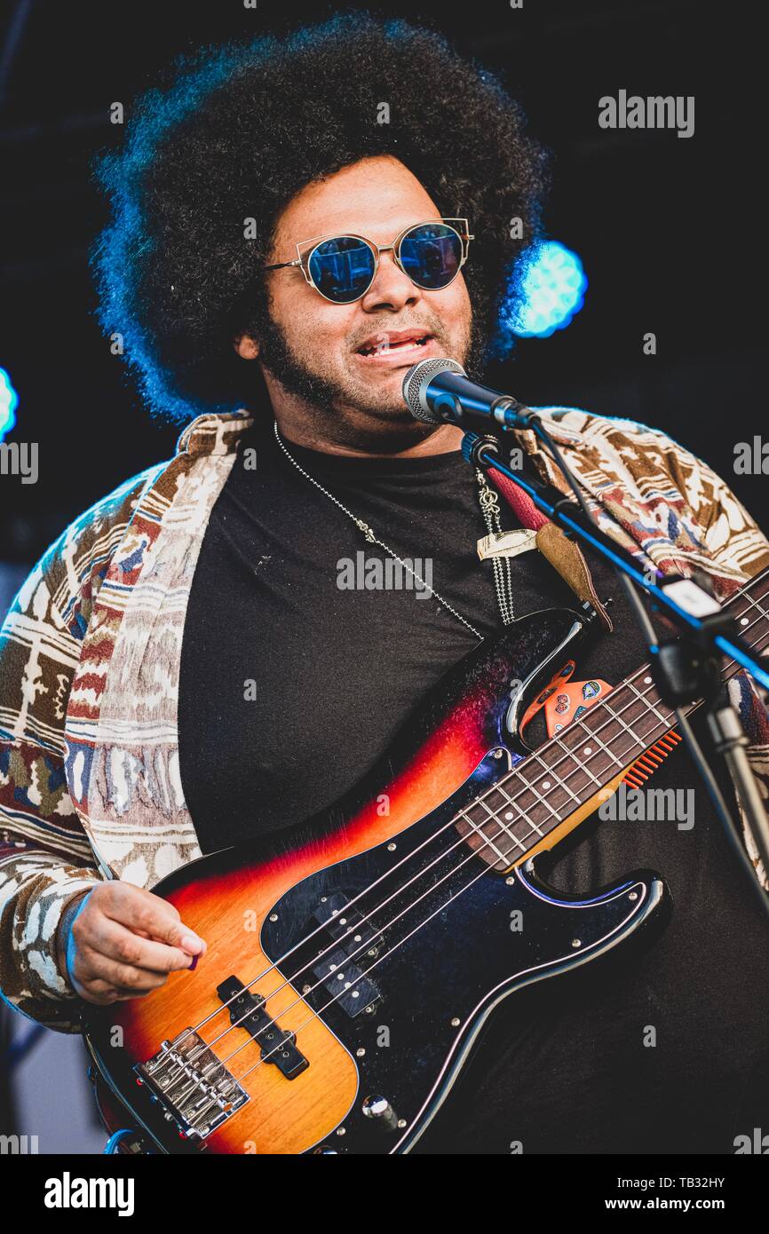 Artiste Hip-Hop alternative britannique Dylan Cartlidge effectue sur scène à la Newcastle's 'c'est demain' Festiva le 26 mai 2019. Banque D'Images