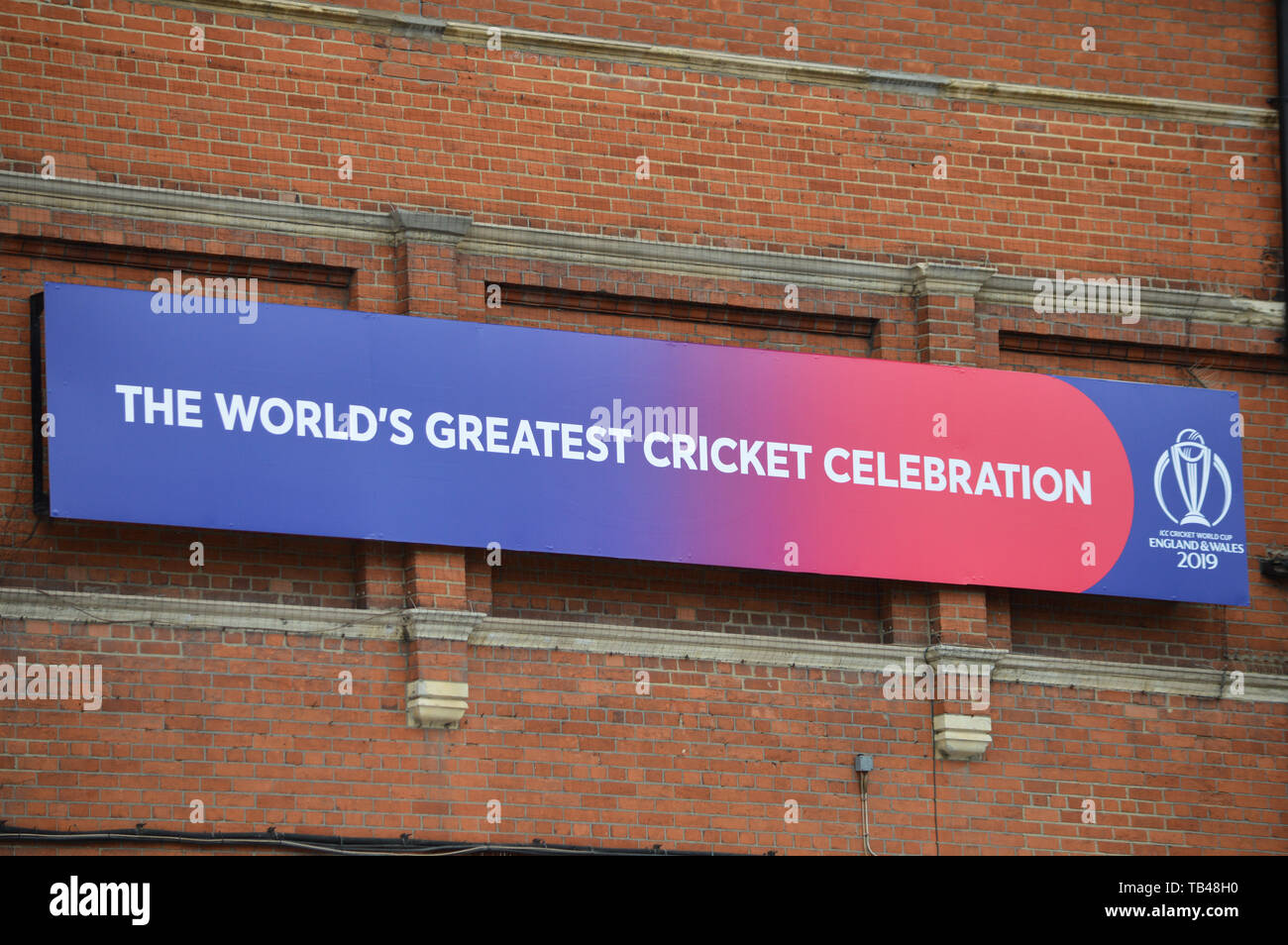 Londres, Royaume-Uni. 29 mai 2019. Le terrain de cricket ovale de Kia en préparation du début de la coupe du monde de cricket de la CCI 2019. Banque D'Images