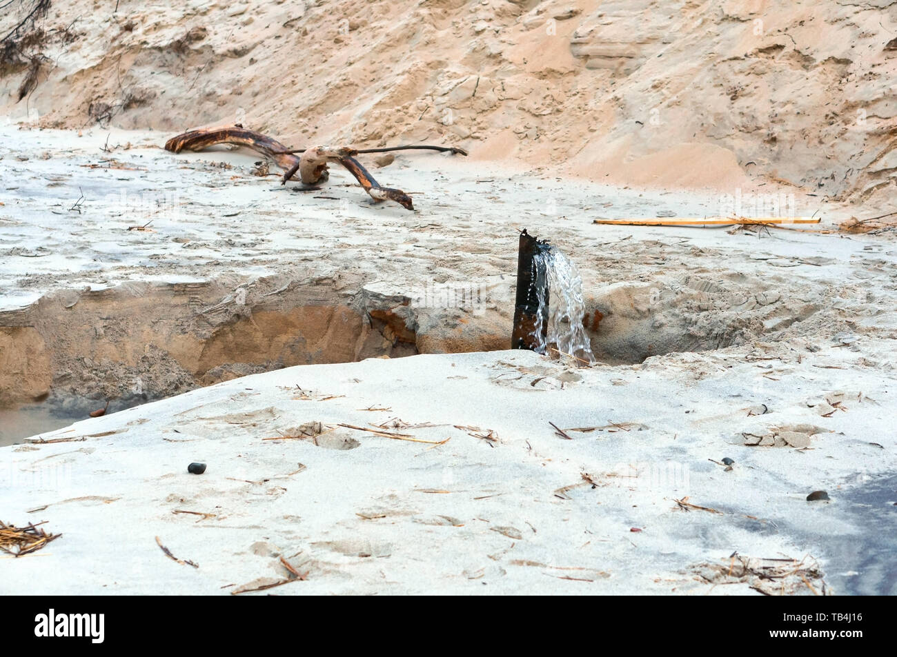 L'eau d'égout, les eaux usées à la mer Banque D'Images