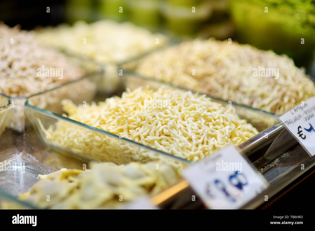 Différents types de pâtes fraîches vendues sur un marché à Gênes, ligurie, italie Banque D'Images