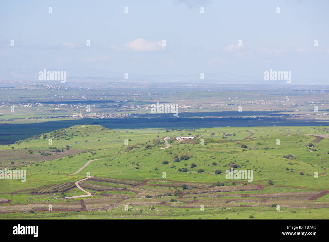 Vue sur la zone frontalière entre Israël et la Syrie vu depuis les hauteurs du Golan, Israël. Banque D'Images