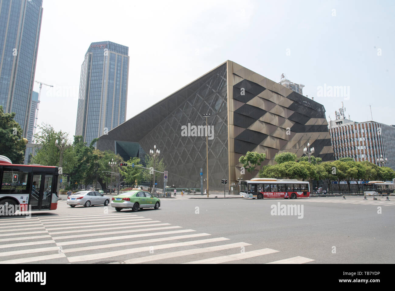 Les immeubles de bureaux de grande hauteur moderne dans le centre-ville de Chengdu, Sichuan, Chine Banque D'Images