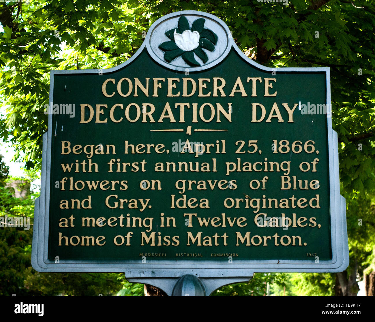 Un marqueur historique raconte l'origine de la décoration des Confédérés Jour de Columbus, Mississippi, le 16 avril 2010. Banque D'Images