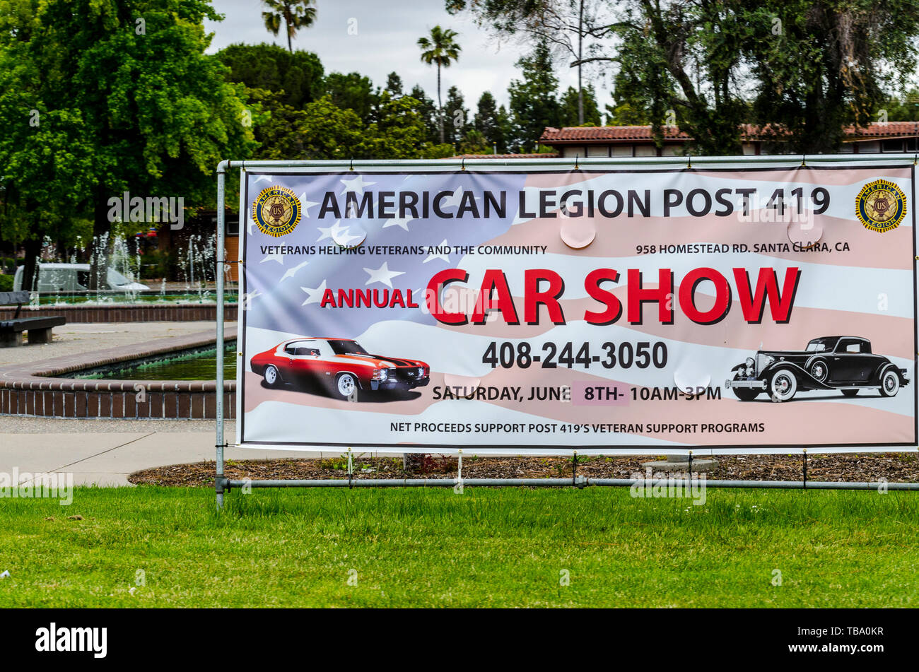 Une exposition de voiture annonce dans Santa Clara dans la Silicon Valley de Californie Banque D'Images