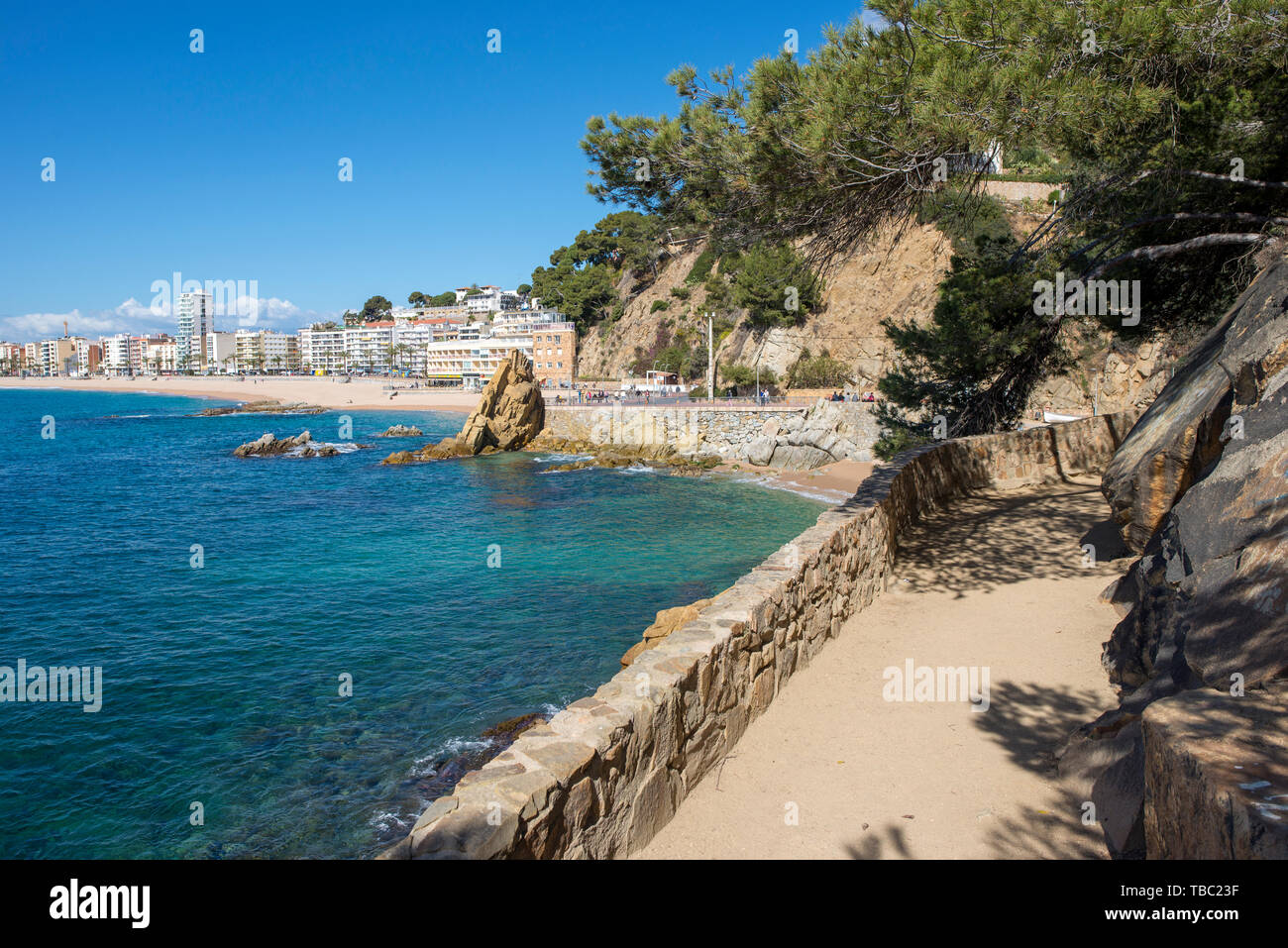 Le village de Lloret de Mar à côté de la côte, l'Espagne Banque D'Images