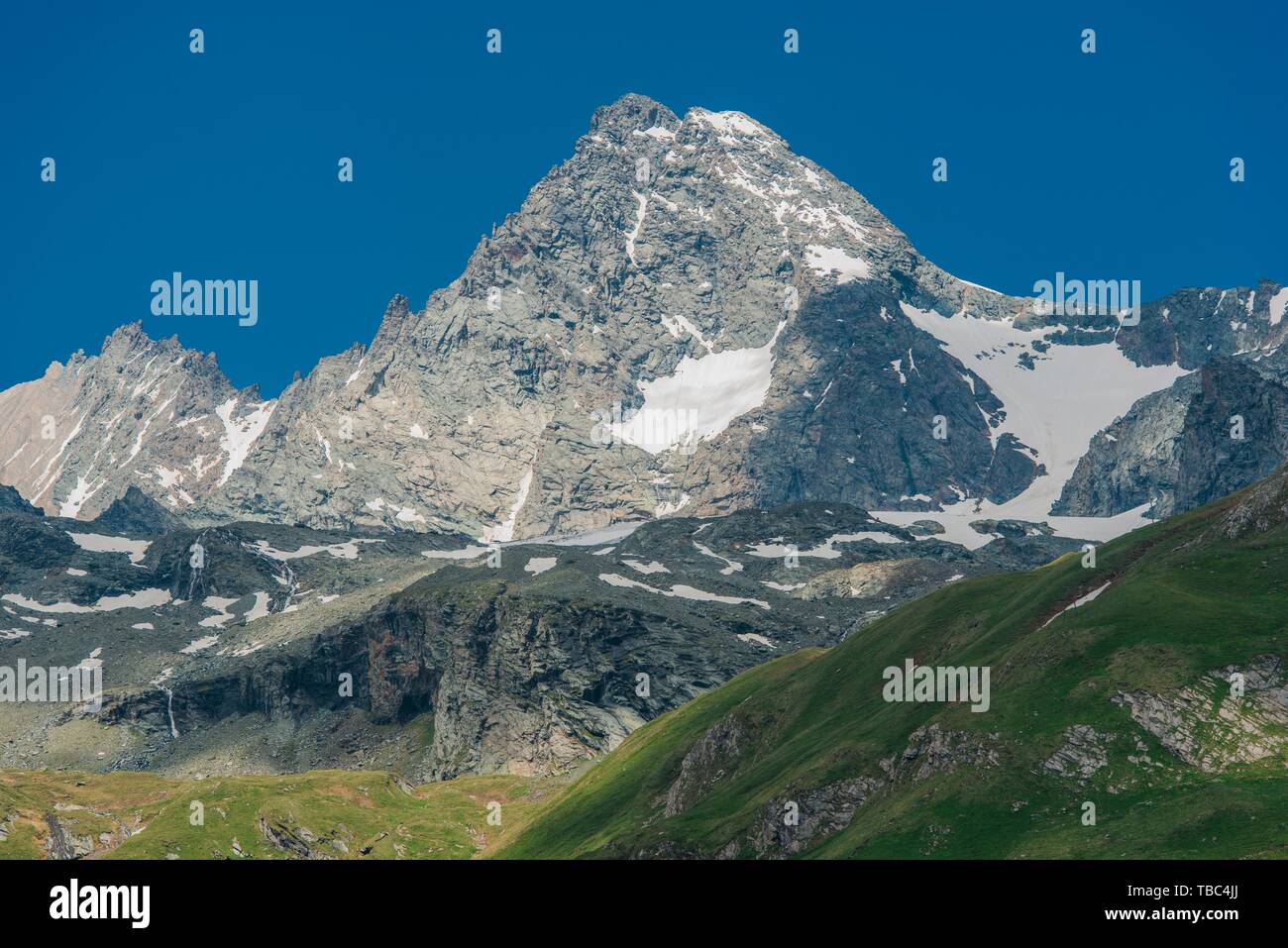 Le Grossglockner, plus haut sommet de l'Autriche. Paysage d'Été alpin autrichien. Banque D'Images