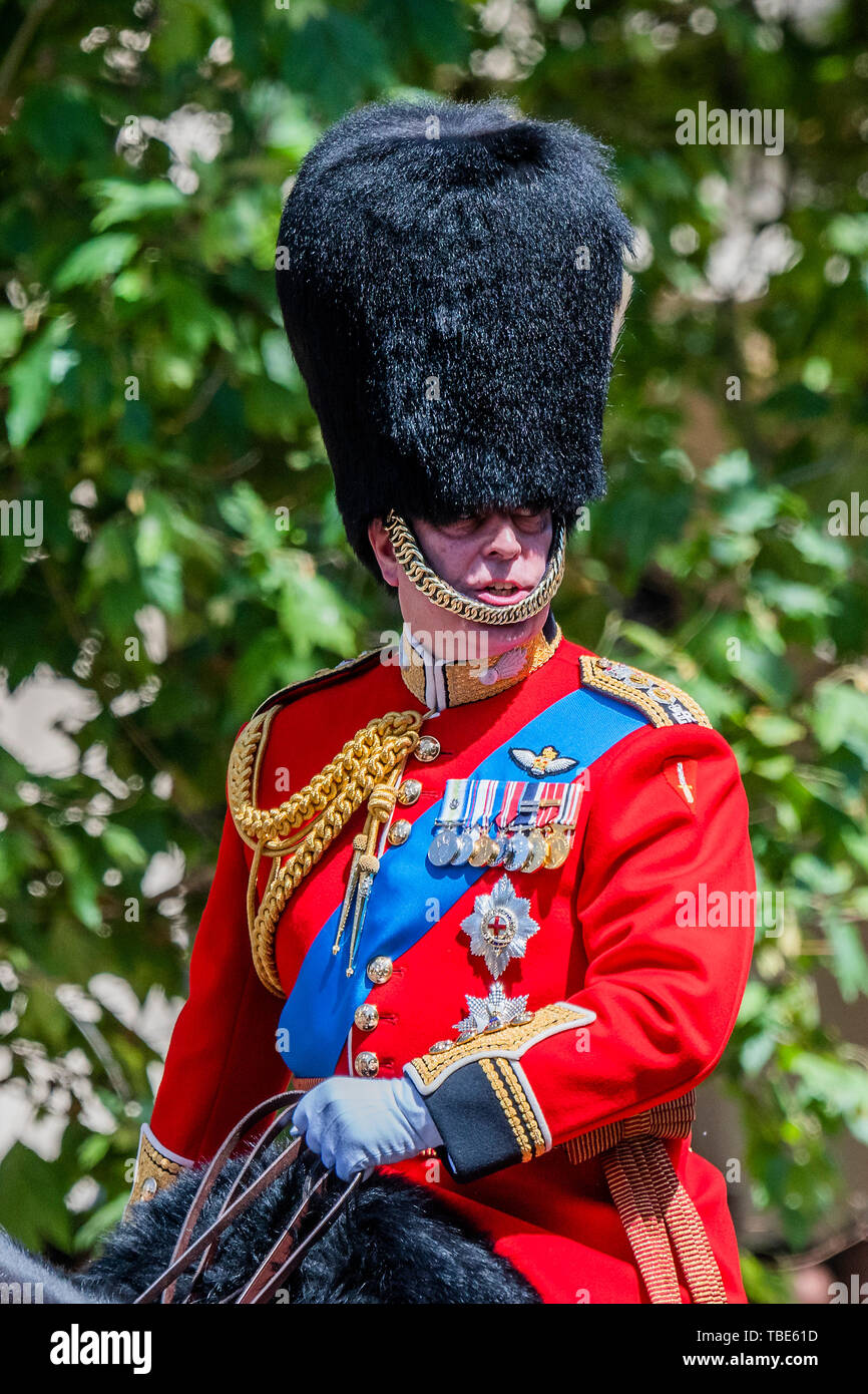 Le prince Andrew retourne vers le bas le centre commercial - Son Altesse Royale le duc d'York reviews la répétition générale pour la parade la couleur sur Horseguards Parade et le centre commercial. Crédit : Guy Bell/Alamy Live News Banque D'Images