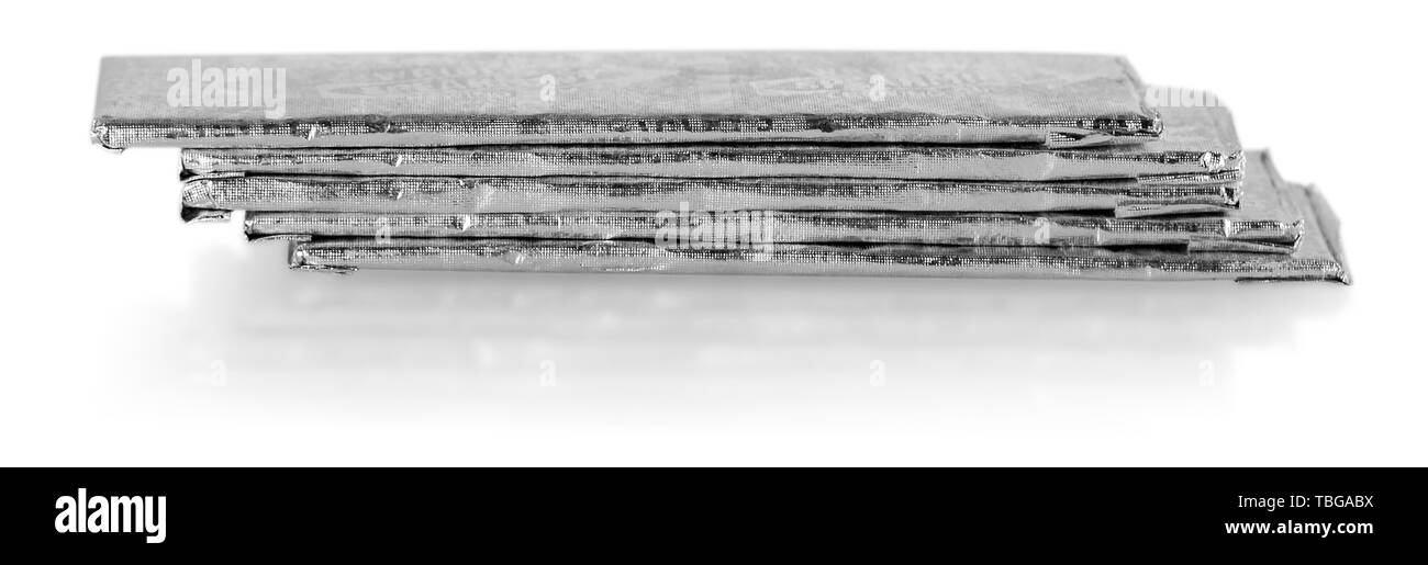 Jeu de chewing-gum enveloppé de papier d'argent standard, isolated on white Banque D'Images