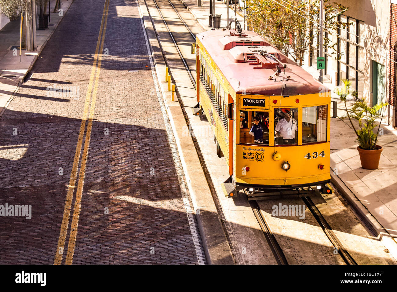 Ybor City Tampa Bay, en Floride. 19 janvier 2019 , vue de dessus du tramway. Ybor City est un quartier historique à Tampa. Banque D'Images
