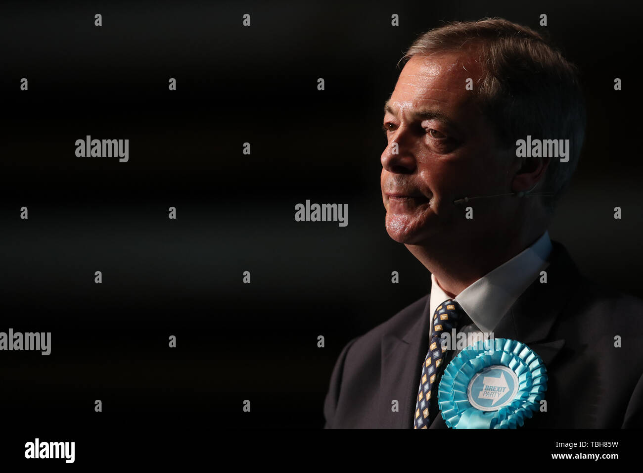 Brexit Nigel Farage chef de parti au cours d'un Brexit rallye Parti au théâtre de Broadway à Peterborough en vue de la prochaine élection partielle. Banque D'Images