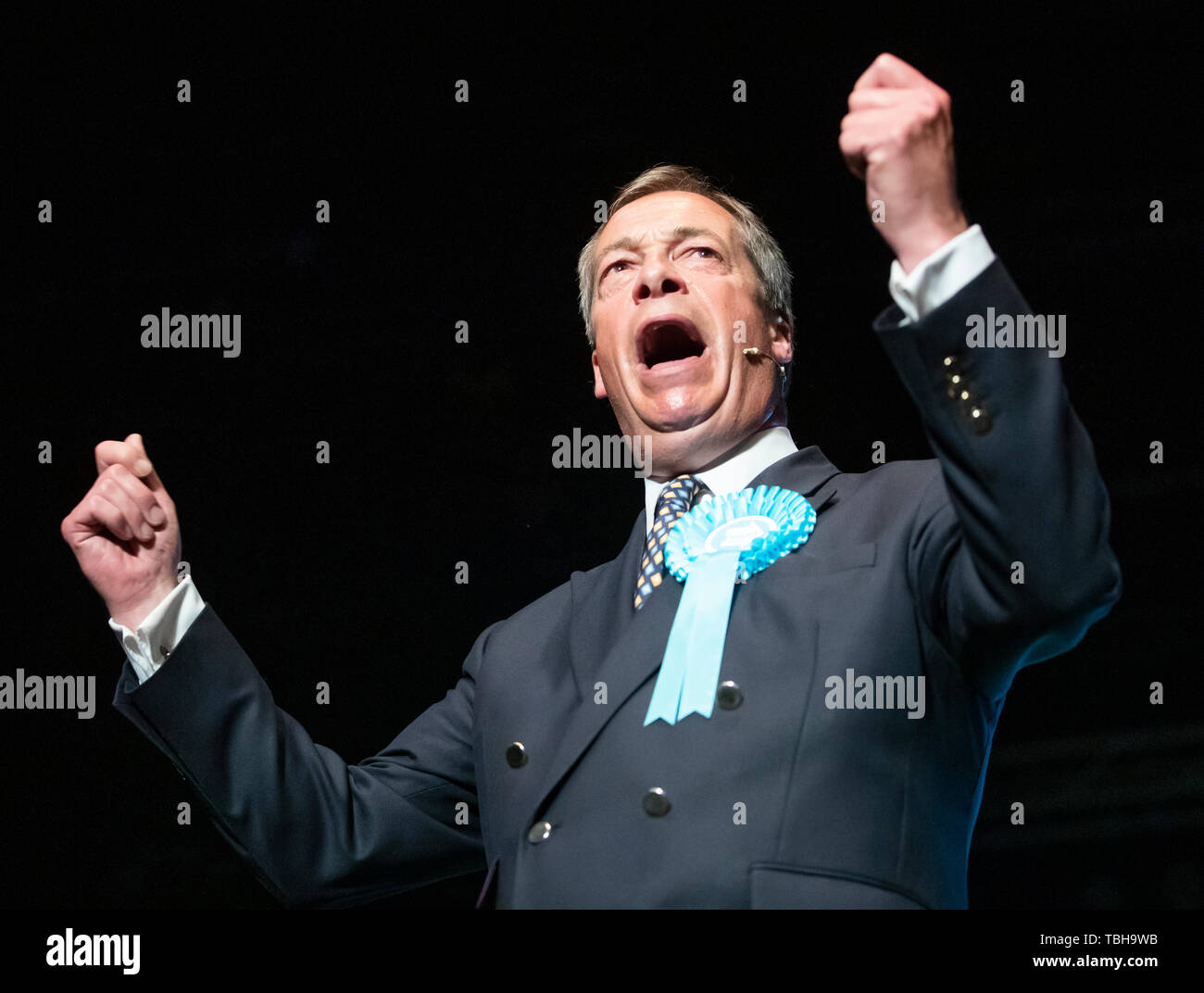 Brexit Nigel Farage chef de parti au cours d'un Brexit rallye Parti au théâtre de Broadway à Peterborough en vue de la prochaine élection partielle. Banque D'Images