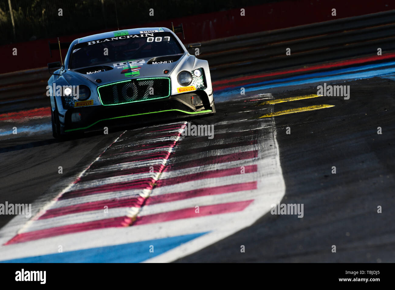 Le Castellet, France. 01 Juin, 2019. L'équipe M-Sport Bentley Bentley Continental GT3 avec les pilotes Jordan Poivre, Steven Kane & Jules Gounon lors de la Blancpain Endurance Series GT Cup sur le Circuit Paul Ricard, Le Castellet, France le 1er juin 2019. Photo par Jurek Biegus. Credit : UK Sports Photos Ltd/Alamy Live News Banque D'Images