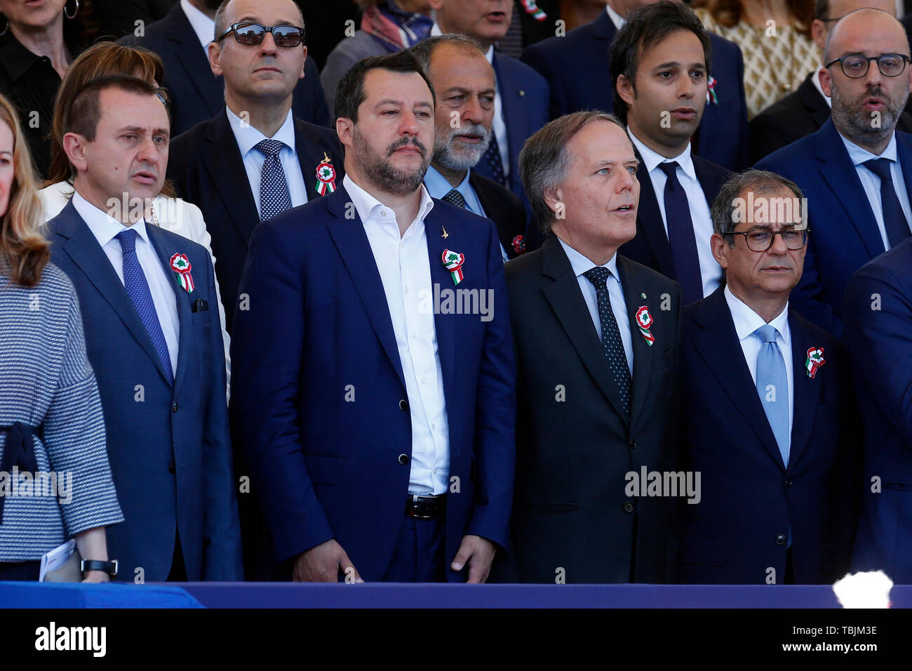 Roma, Italia. 09Th Juin, 2019. Ettore Rosato, Matteo Salvini, ministre de l'intérieur Enzo Moavero Milanesi, ministre de l'économie Giovanni Tria Rome le 2 juin 2019. Défilé militaire annuel du 2 juin, à l'occasion de l'anniversaire de la République italienne Foto Samantha Zucchi Insidefoto insidefoto Crédit : srl/Alamy Live News Banque D'Images