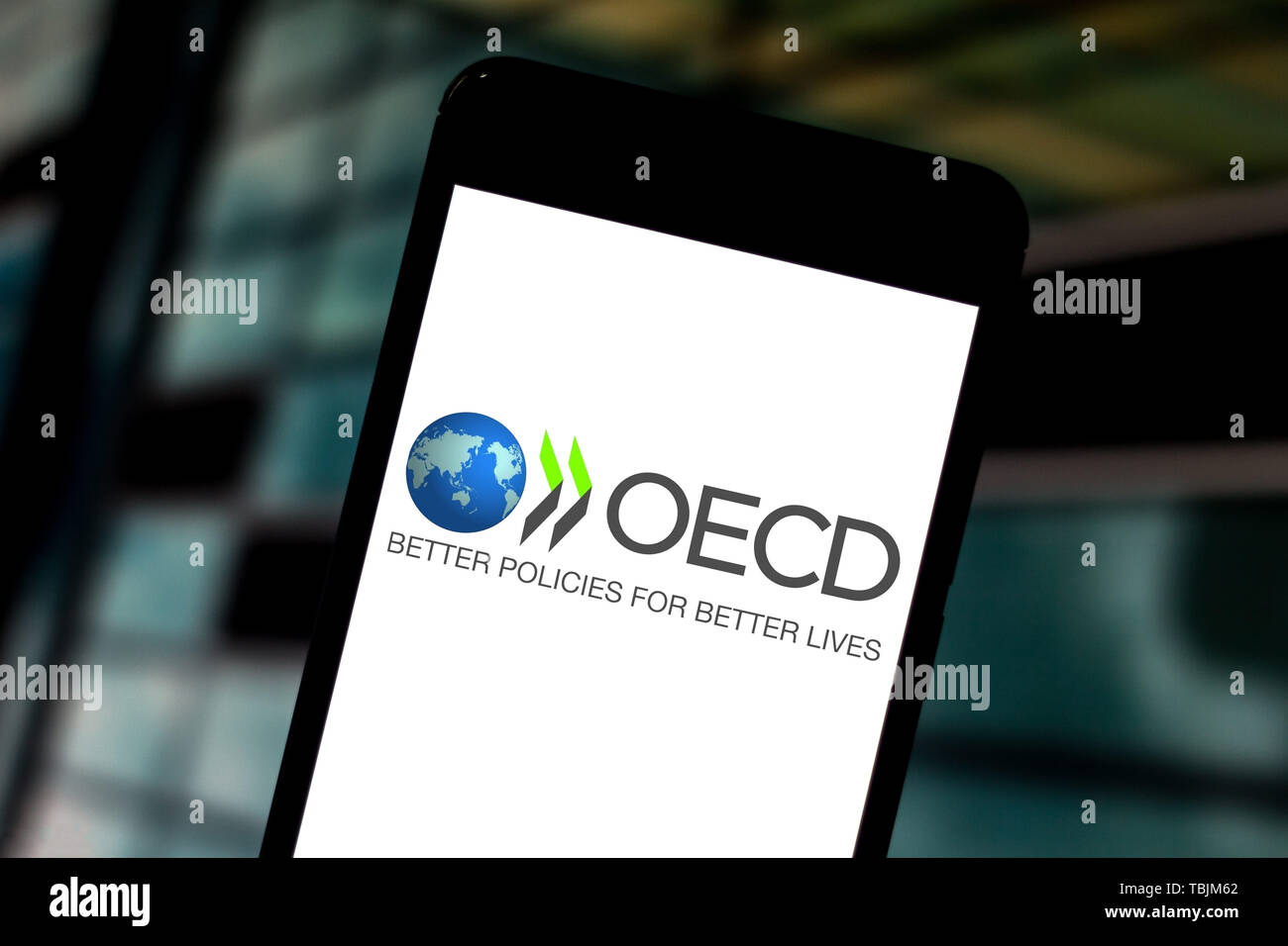 Le Brésil. 1er juin 2019. Sur cette photo, l'illustration d'une Organisation de coopération et de développement économiques (OCDE) logo est affiché sur un smartphone. Credit : Rafael Henrique/SOPA Images/ZUMA/Alamy Fil Live News Banque D'Images
