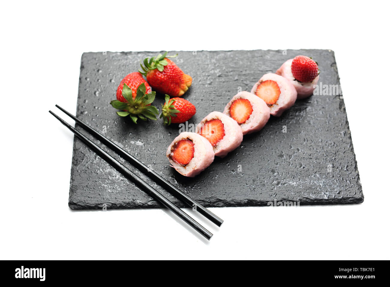 Sushi sucré savoureux fruits, dessert. Composition horizontale Banque D'Images