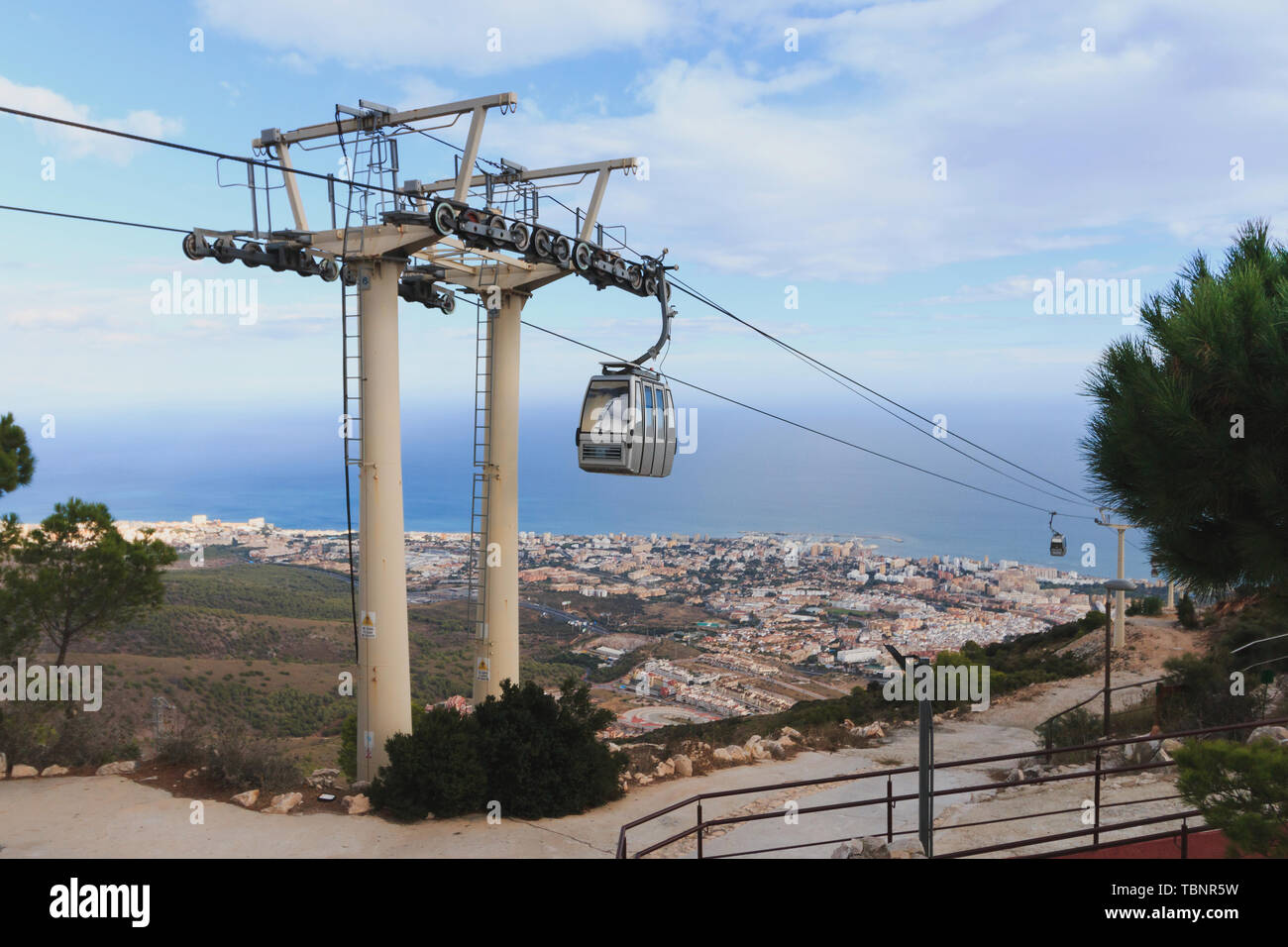 En espagne Benalmadena ville à l'heure d'été Banque D'Images