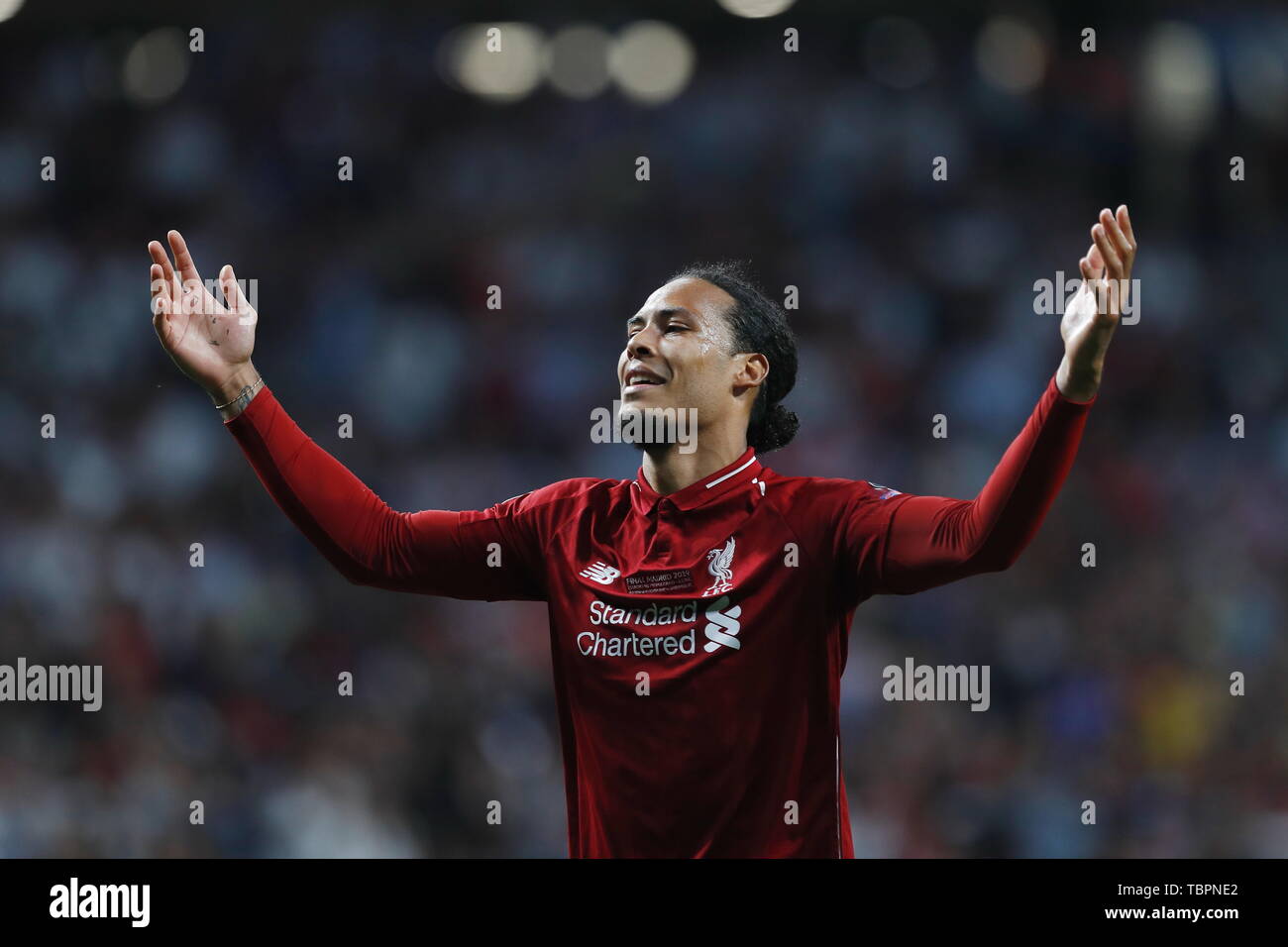 Madrid, Espagne. 1er juin 2019. Virgil van Dijk (Liverpool) Football/soccer : van Dijk célébrer après l'objectif de l'ancien pendant l'UEFA Champions League match final entre Tottenham Hotspur FC Liverpool FC 0-2 à l'Estadio Metropolitano de Madrid, Espagne . Credit : Mutsu Kawamori/AFLO/Alamy Live News Banque D'Images