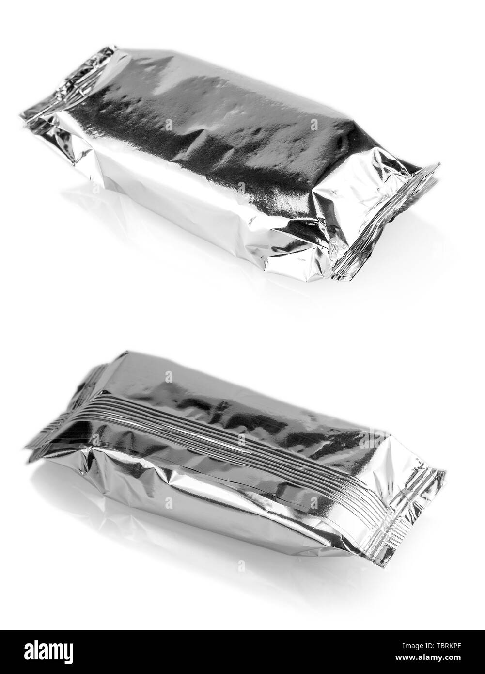 L'emballage vide snack-aluminium isolé sur fond blanc Banque D'Images
