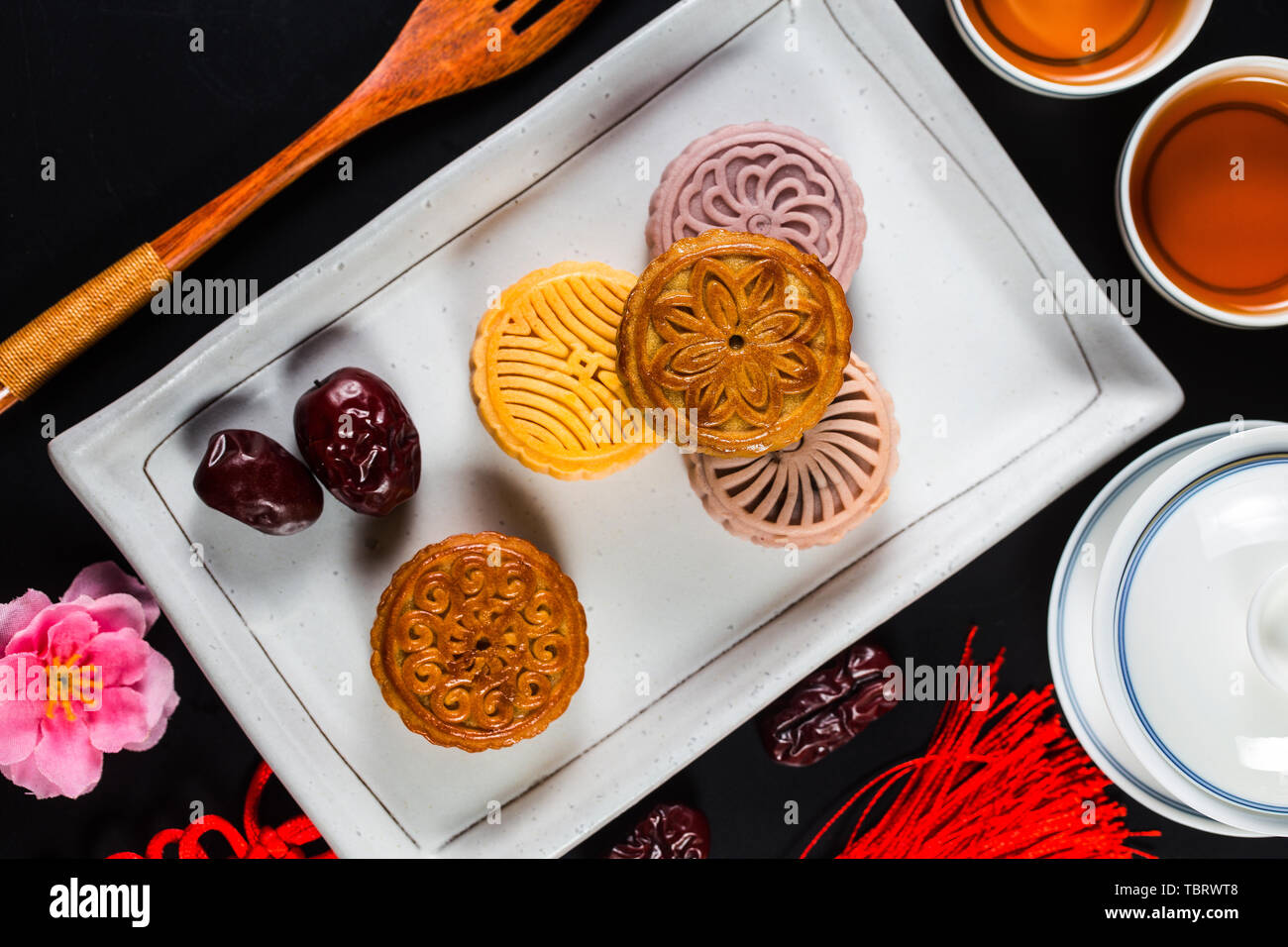 Festival de mi-automne pâtisserie traditionnelle chinoise Mooncake Banque D'Images