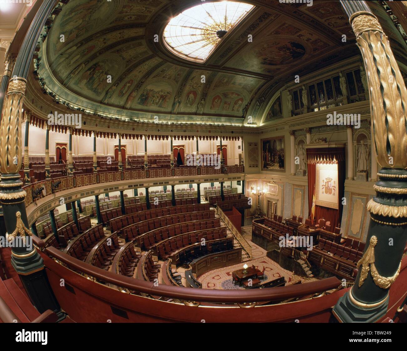 HEMICICLO O SALON DE SESIONES - LUCERNARIO REALIZADO POR MAUMEJEAN. Emplacement : CONGRESO DE LOS DIPUTADOS-intérieur. MADRID. L'ESPAGNE. Banque D'Images