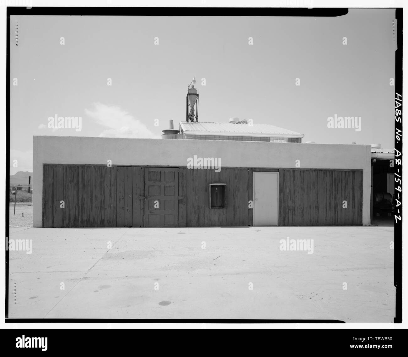 MACHINERY SHED EAST FRONT, REFERENKING WEST Tucson Plant Material Center, Machinery Shed, 3241 North Romero Road, Tucson, Pima County, AZ Banque D'Images