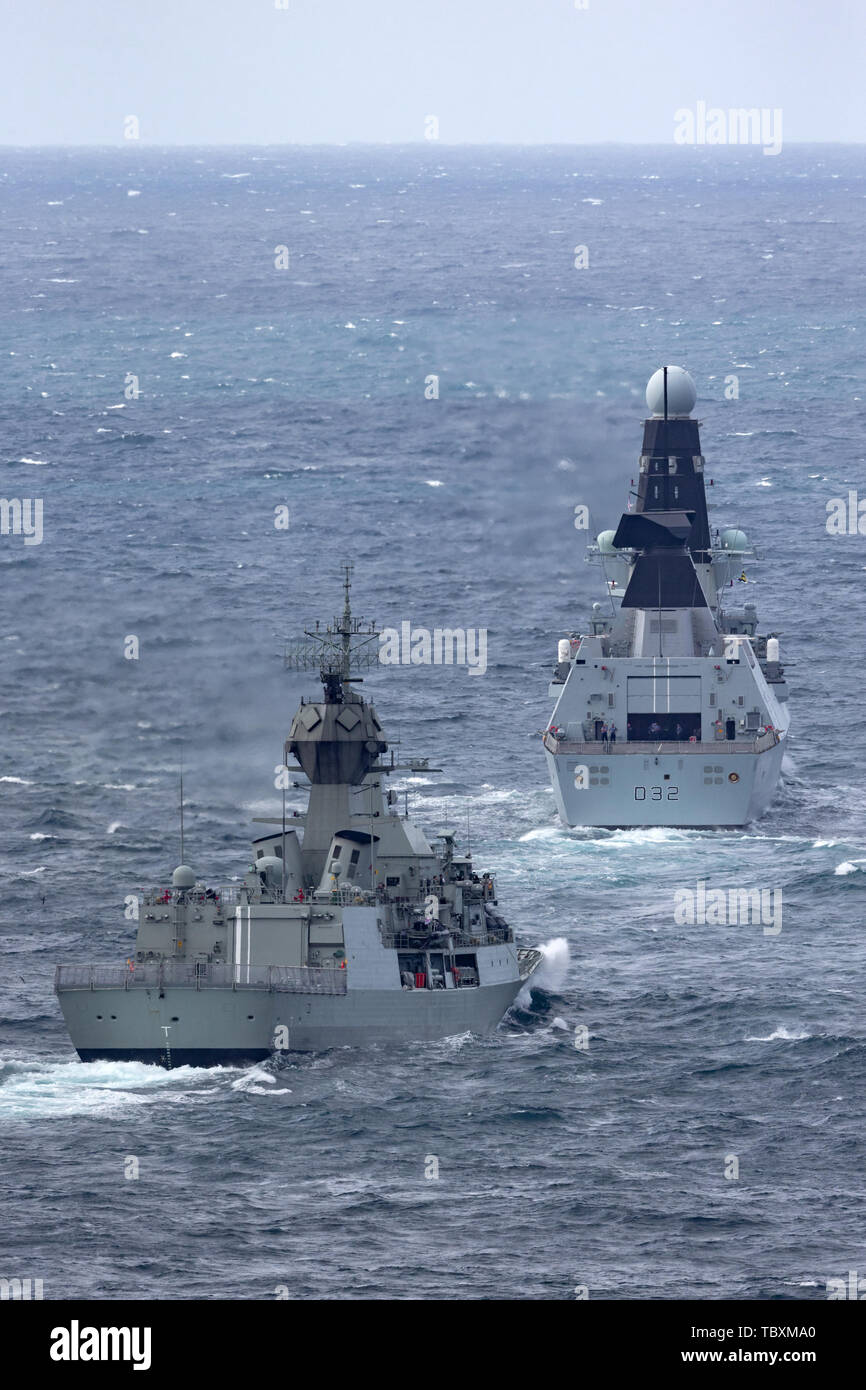 Hms perth Banque de photographies et d’images à haute résolution - Alamy