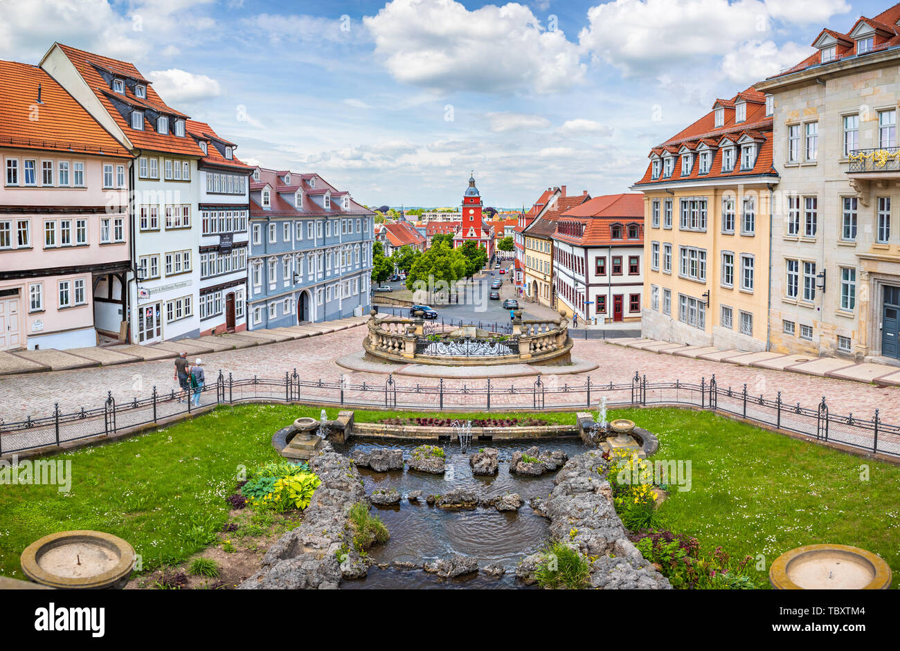 GOTHA, ALLEMAGNE - circa 2019 MAI : Wasserkunst fontaine et chutes d'eau en face de la ville de Gotha en Thuringe, Allemagne Banque D'Images