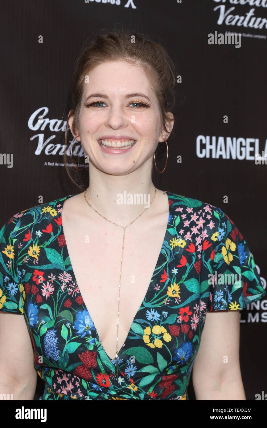 3 juin 2019 - Los Angeles, CA, USA - LOS ANGELES - Oct 3 : Magda Apanowicz au ''Changeland'' Los Angeles Premiere à l'ArcLight Hollywood le 3 juin 2019 à Los Angeles, CA (crédit Image : © Kay Blake/Zuma sur le fil) Banque D'Images