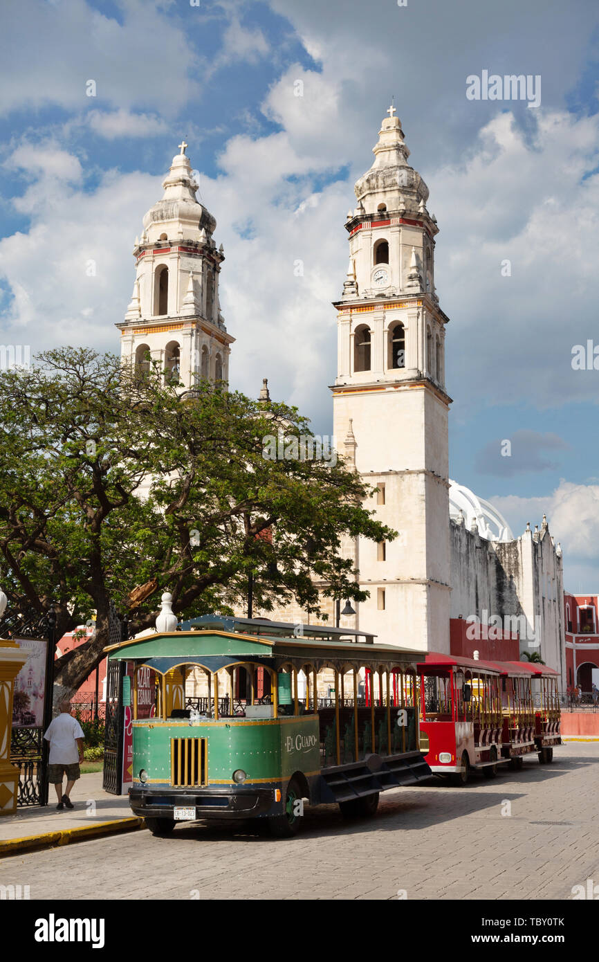 Campeche Mexique - Campeche vieille ville classée au patrimoine mondial de l'UNESCO, scène de rue scène de rue, Campeche, Yucatan, Mexique Amérique Latine Banque D'Images