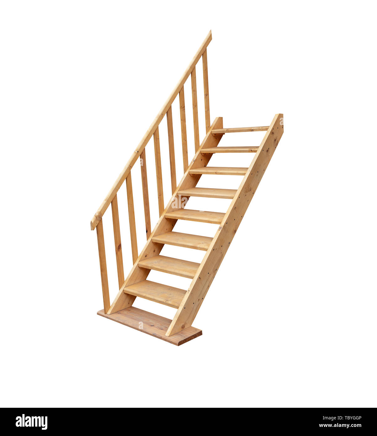 Escaliers de bois ou d'étapes aux balustrades isolé sur un fond blanc. Banque D'Images