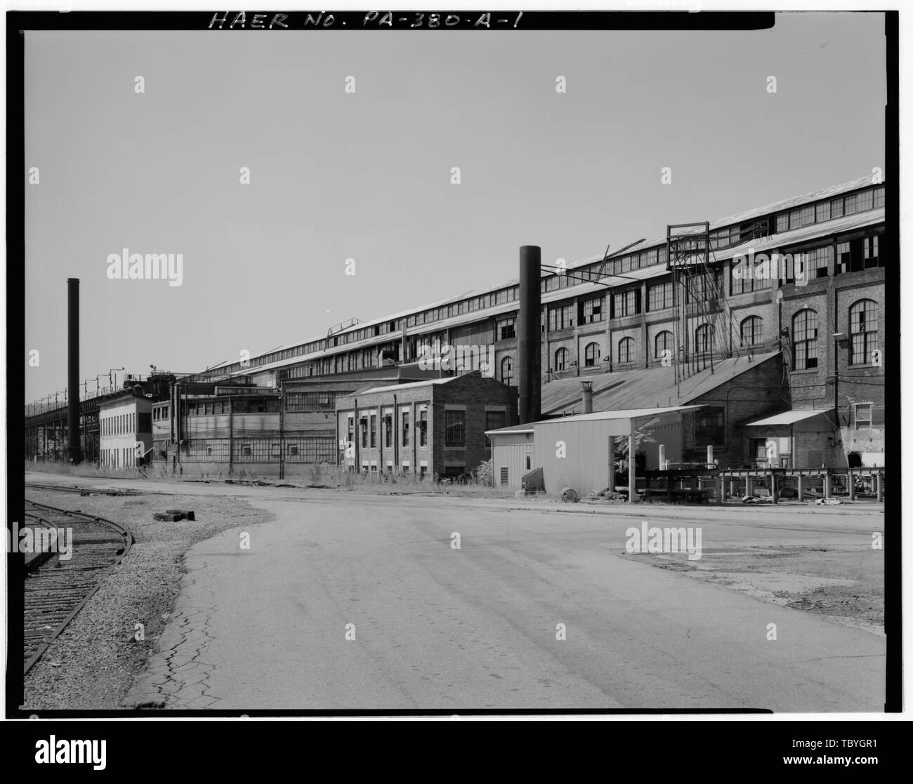 Tuyau principal de l''hôtel à nord-ouest. U.S. Steel Tube National fonctionne, tuyau principal de l''hôtel, le long de la rivière Monongahela, McKeesport, comté d'Allegheny, PA, Andrew Carnegie Banque D'Images